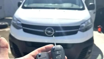Carkeys.ro - Atelier Mobil Lacatuserie Auto - deplasare de urgenta - suna acum - București