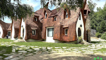Castelul de lut - Porumbacu De Jos