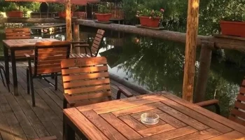 La Lac - Retevoiești