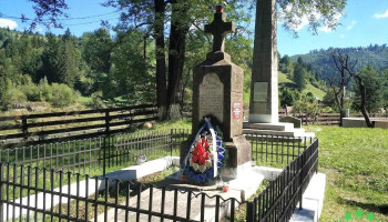 Monumentul sublocotenentului erou 