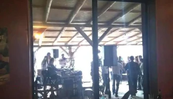 Piață - Livezeni