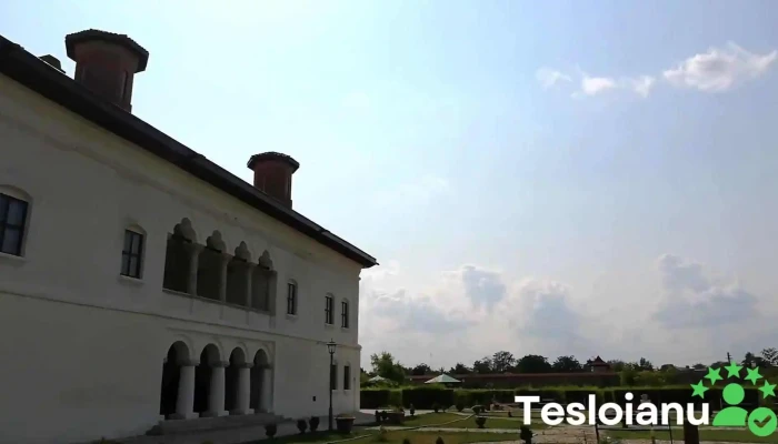 Ansamblul Palatului Brancovenesc Din Potlogi Videoclipuri - Potlogi