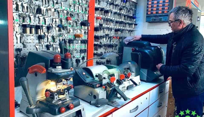 Atelier De Chei Botosanichei Auto Botosanireparatii Telecomenzi Auto Botosani De La Proprietar - Botoșani