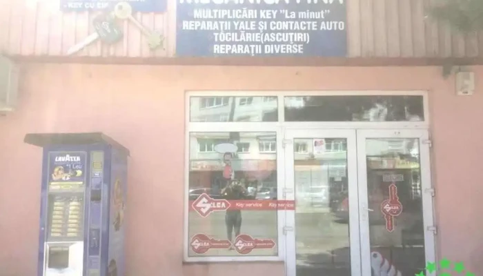 Atelier De Chei Botosanichei Auto Botosanireparatii Telecomenzi Auto Botosani Exterior - Botoșani
