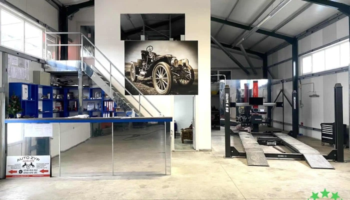 Auto Zyp Service -  Interior - Burla