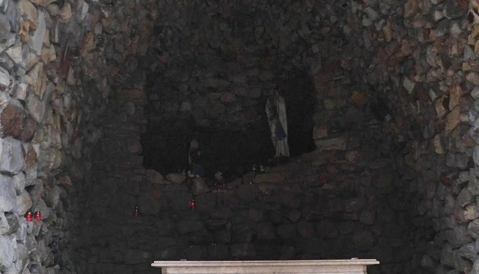 Bazilica Adormirea Maicii Domnului -  Cum Să Ajungi Acolo - Cacica