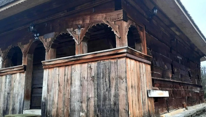 Biserica De Lemn Sf Arhangheli Din Satul Plopis Mm Număr - Plopiș