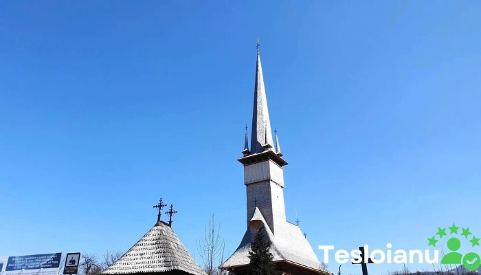 Biserica De Lemn Sf Arhangheli Din Satul Plopis Mm Videoclipuri - Plopiș