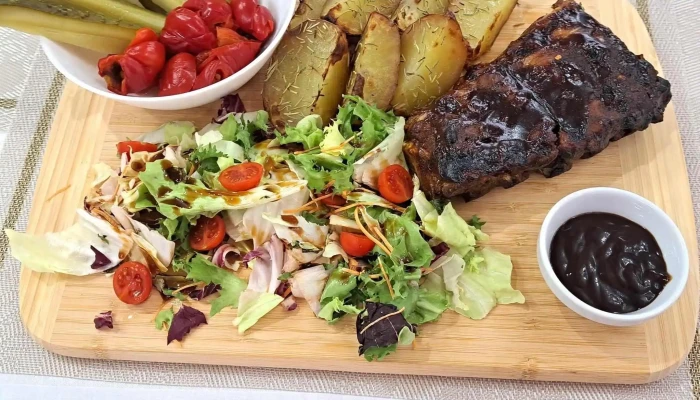 Blim Pensiune -    Restaurant Mancaruribauturi - Baia De Fier