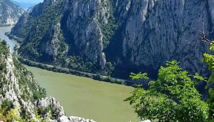 Casa La Locanda -  Videoclipuri - Dubova