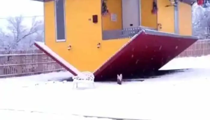 Casa Rasturnata De La Proprietar - Bumbeşti Piţic