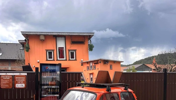 Casa Rasturnata Videoclipuri - Praid
