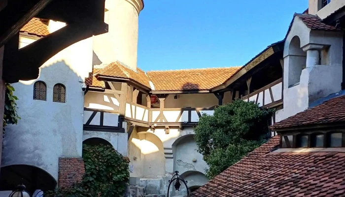 Castelul Bran -  Deschis Acum - Bran