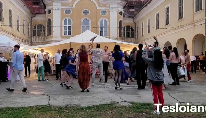 Castelul Teleki Din Gornesti Videoclipuri - Gornești