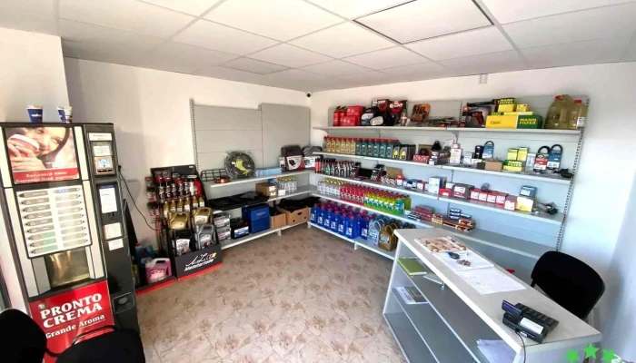 Castrol Service Vulturii -  De La Proprietar - Comuna Măciuca
