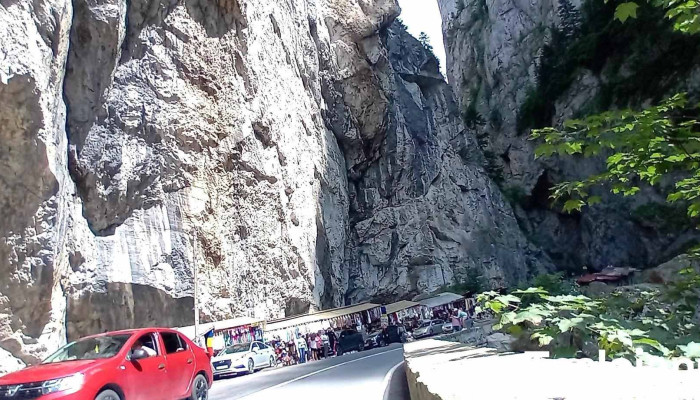Cheile Bicazului Si Lacul Rosu Cele Mai Recente - Romania