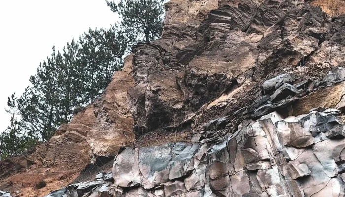 Complexul Geologic Racos Catalog - Romania
