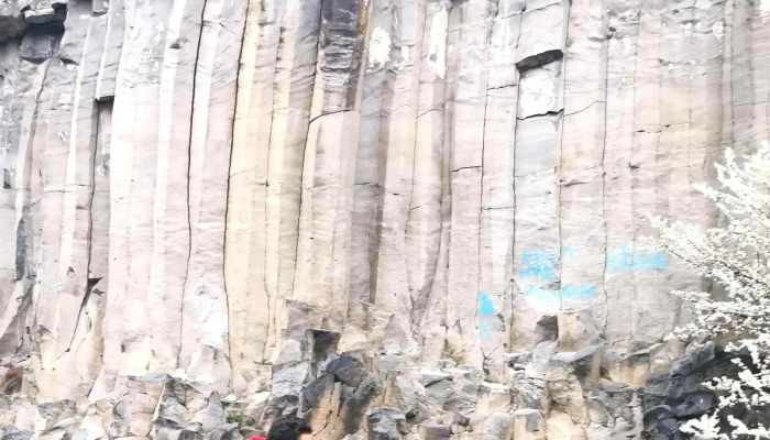 Complexul Geologic Racos Telefon - Romania
