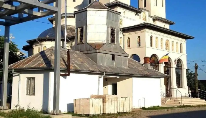 Comuna Poiana Lacului -  Comentarii - Romania