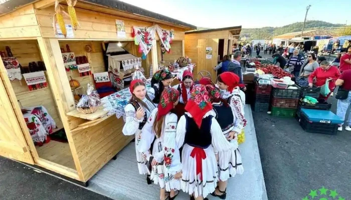 Cosul Cu Legume De La Dobresti Cum Să Ajungi Acolo - Dobrești