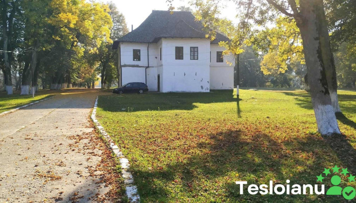 Cula Glogovenilor -  Peisaj - Glogova