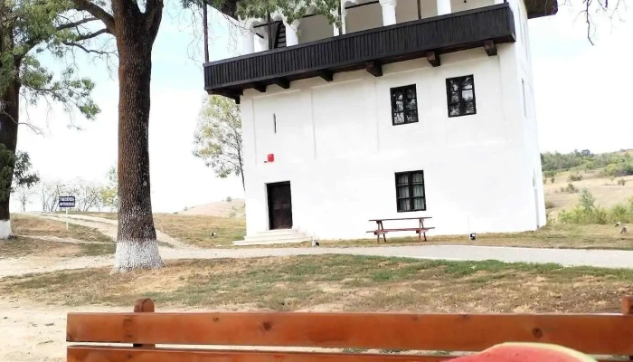 Cula Izvoranu -  Geblescu Peisaj - Brabova