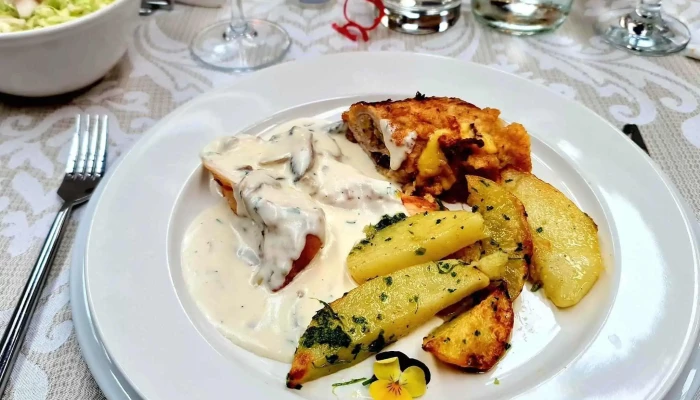 Curtea Leilor Events Catering Promoție - Orăștie