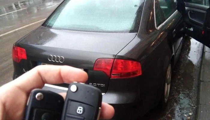Deblocari Auto -    Copiere Chei Reparatii Contacte Si Chei Auto De La Proprietar - Brașov