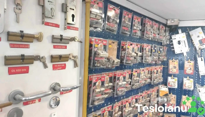 Deblocari Usi Non   Stop Copiere Chei Cezaron Keys Srl Interior - Brașov