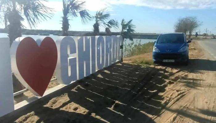 Ghioroc Lake -  Aproape De Mine - Ghioroc