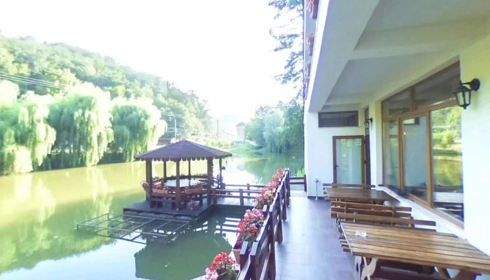 Guest House Lacul Linistit -  Street View Si 360deg - Moneasa