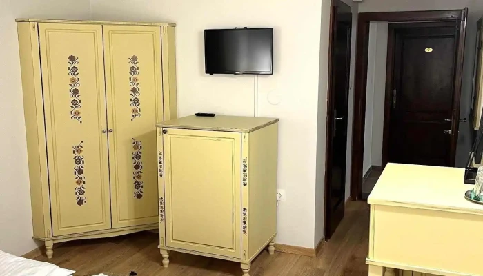 Hanul Bratcutei De La Proprietar - Bratca