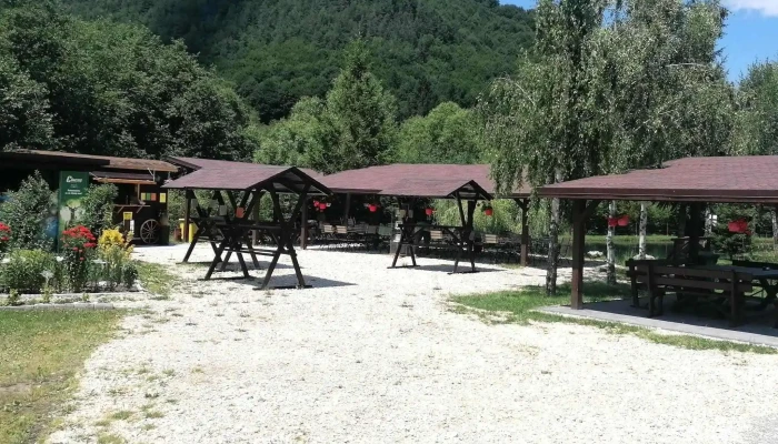 Iazul Din Vama Zonă - Vama Buzăului