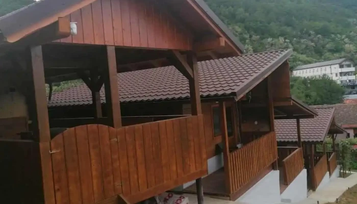 La Casuta Exterior - Dubova