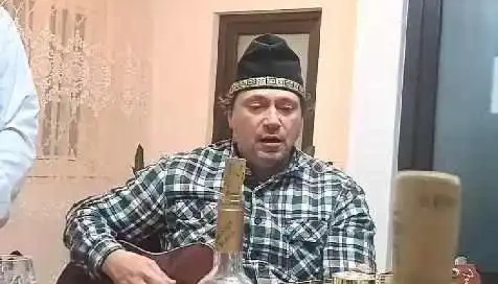 La Lenuta In Susani Videoclipuri - Breb