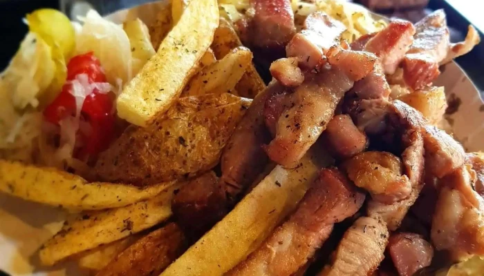 La Trasura Cu Bucate Pastrama - Bran