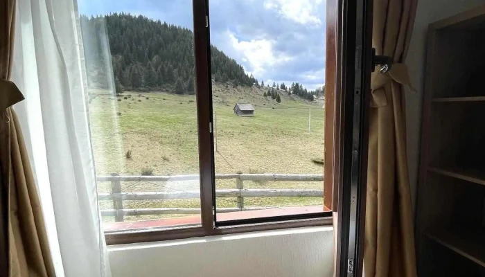 La Vulturi -  Camere - Strada Principală Nr 131d