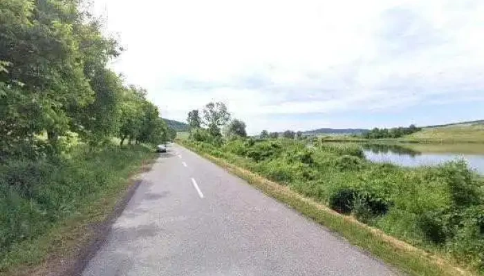 Lac Toldal -  Street View Si 360deg - Dj153b