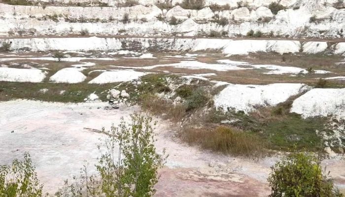 Lacul De Creta -  Aproape De Mine - Unnamed Road