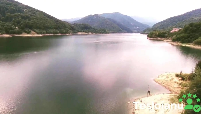 Lacul Siriu -  Munte - Romania