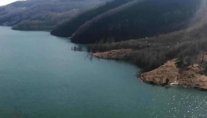 Lacul Siriu -  Program - Romania