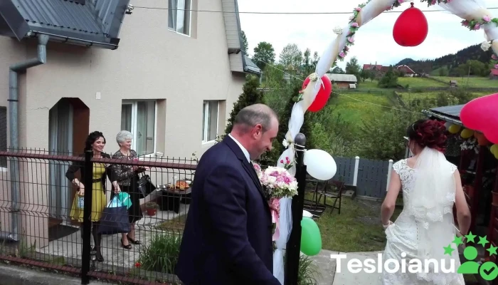 Lates De La Vizitatori - Câmpulung Moldovenesc