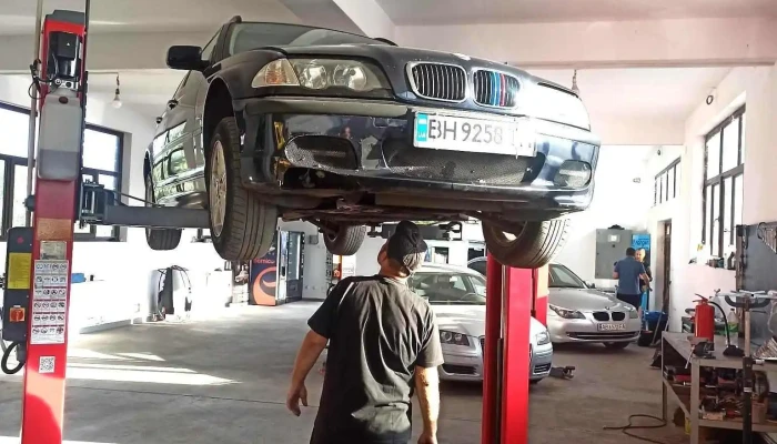 Lux Garage Iasi Tomesti - Tomești 707515