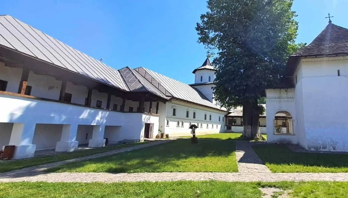 Manastirea Cotmeana Promoție - Cotmeana