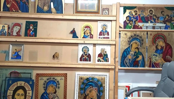 Manastirea Sfanta Cuvioasa Parascheva   Stramtura Instagram - Strâmtura
