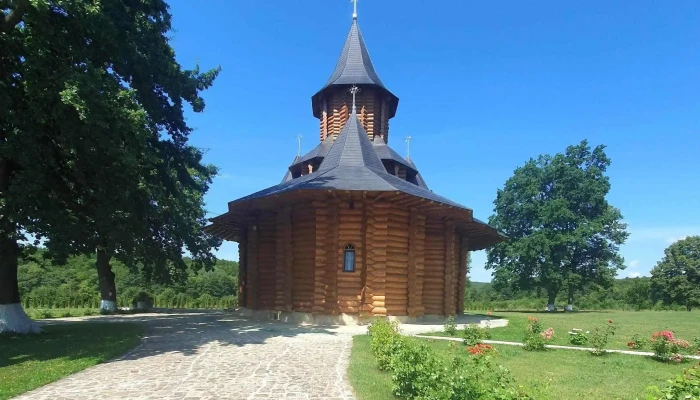 Manastirea Sihastria Dragomirnei Instagram - Dragomirna