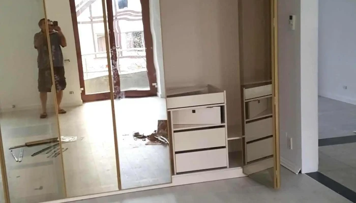 Marian Vermesan Magazin De Mobila -  Interior - București