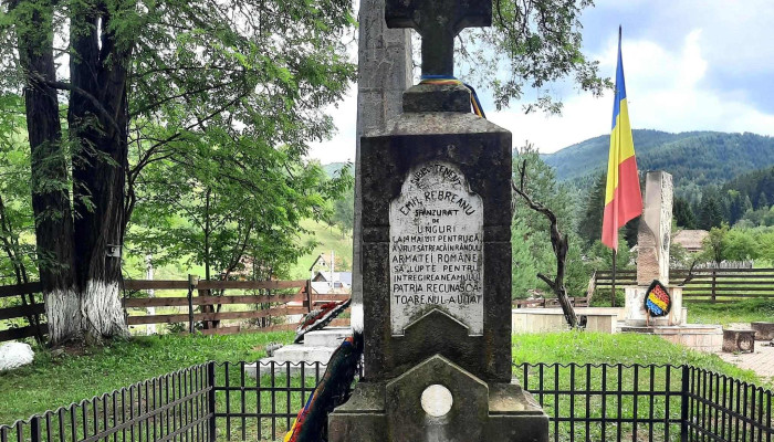 Monumentul Sublocotenentului Erou Emil Rebreanu Deschis Acum - Palanca