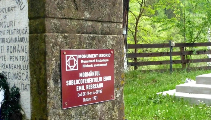 Monumentul Sublocotenentului Erou Emil Rebreanu Fotografii - Palanca