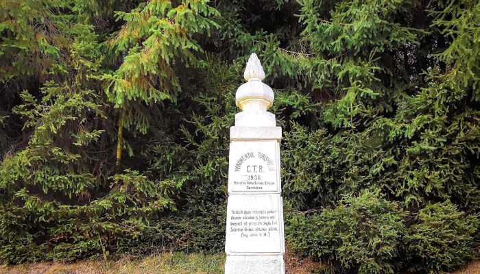 Monumentul Turismului -  Fotografii - Rusca Montană